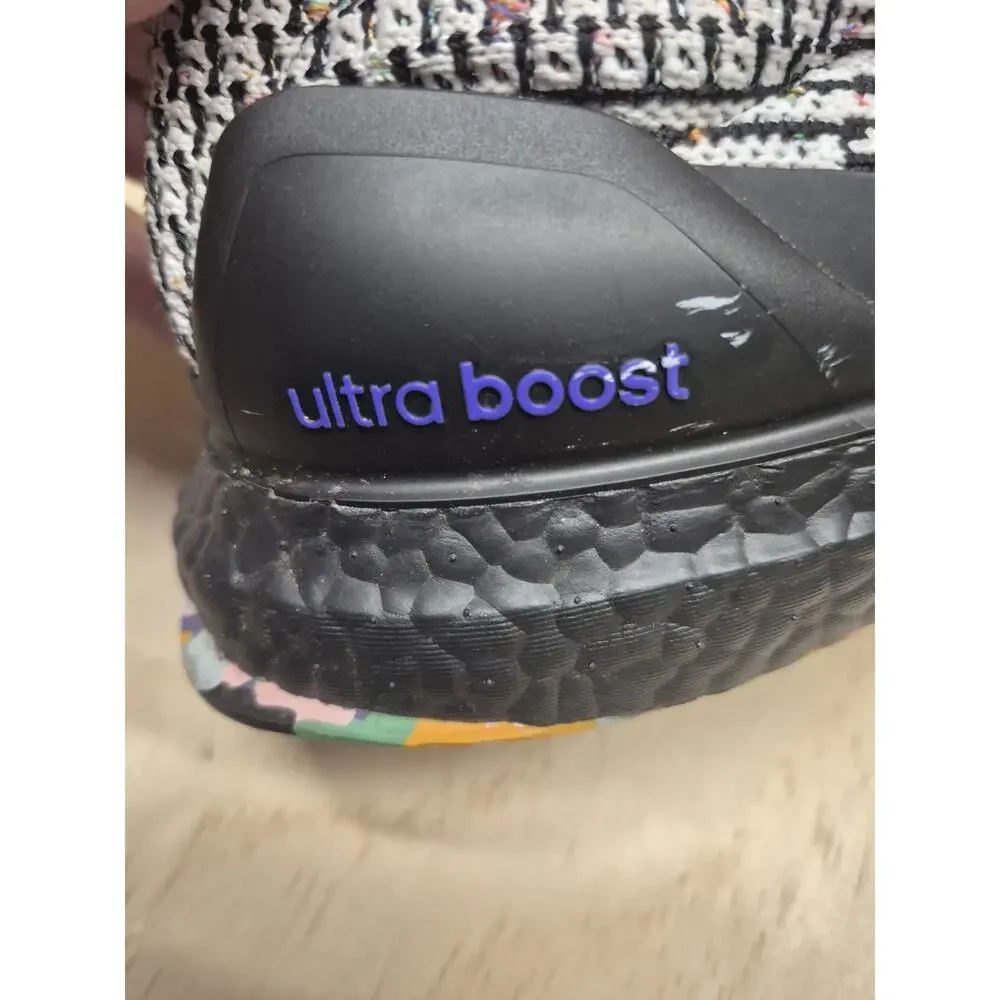 Adidas UltraBOOST 5.0 DNA Kris Andrew Small Love Unites Pride GY4424 Men’s Sz 9